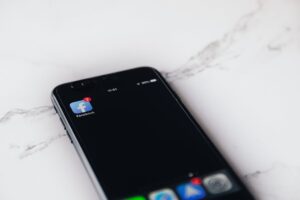 restricción publicidad facebook